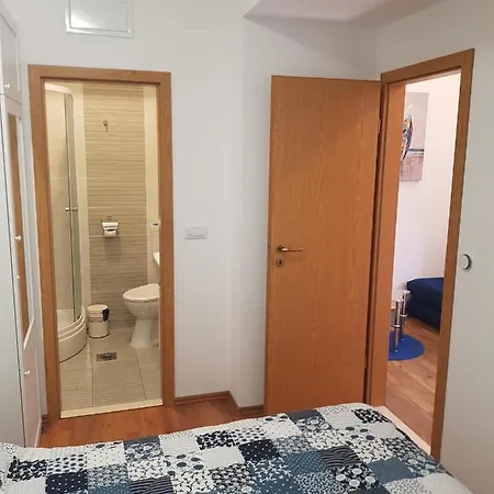 Luksic Apartment *