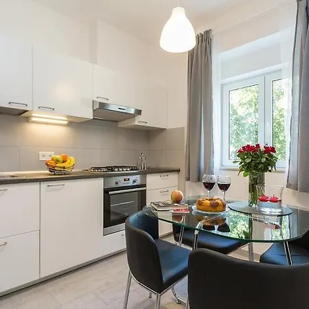 Luksic Apartment *